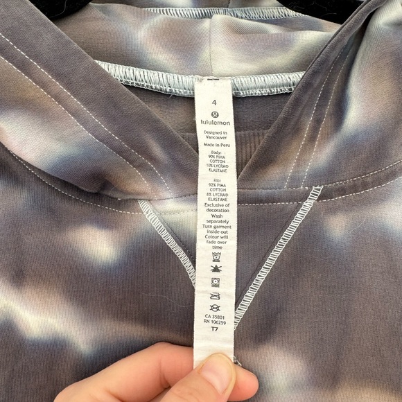 Lululemon hoodie size 4 - Picture 3 of 4